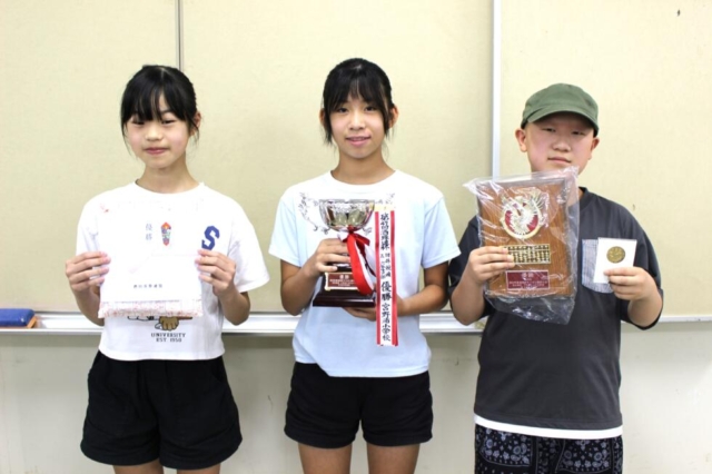【団体優勝】酒珠連そろばん競技大会